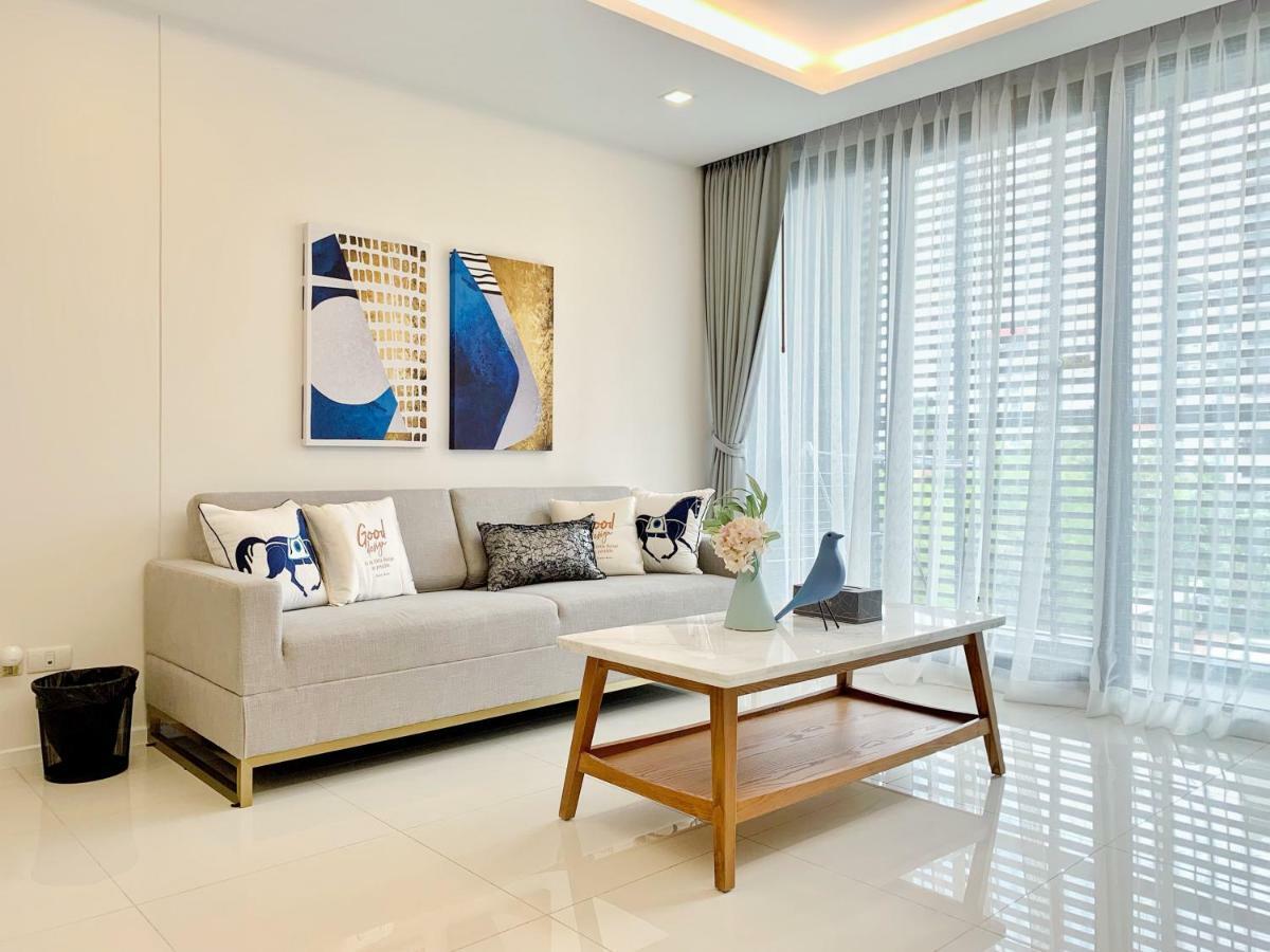 Sukhumvit Asok Modern * Bangkok