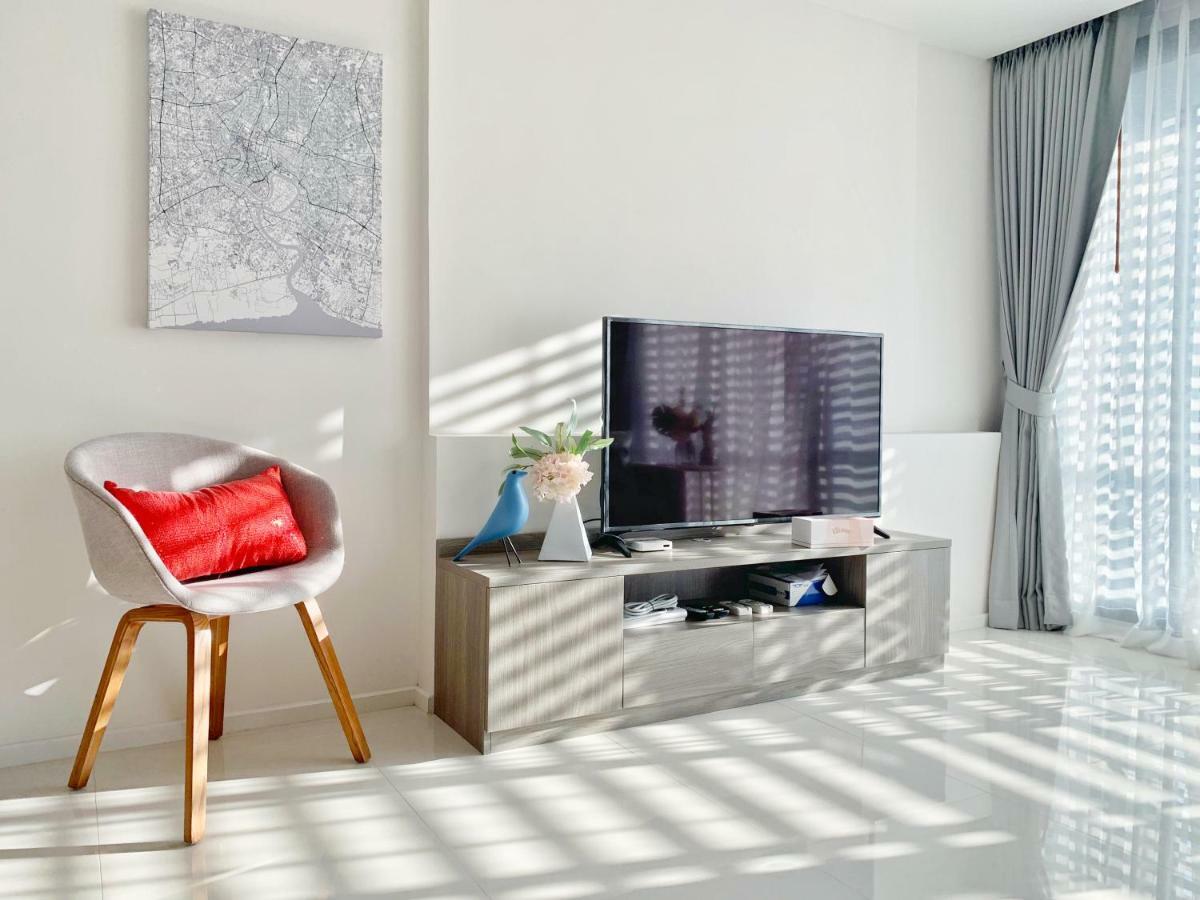 Sukhumvit Asok Modern