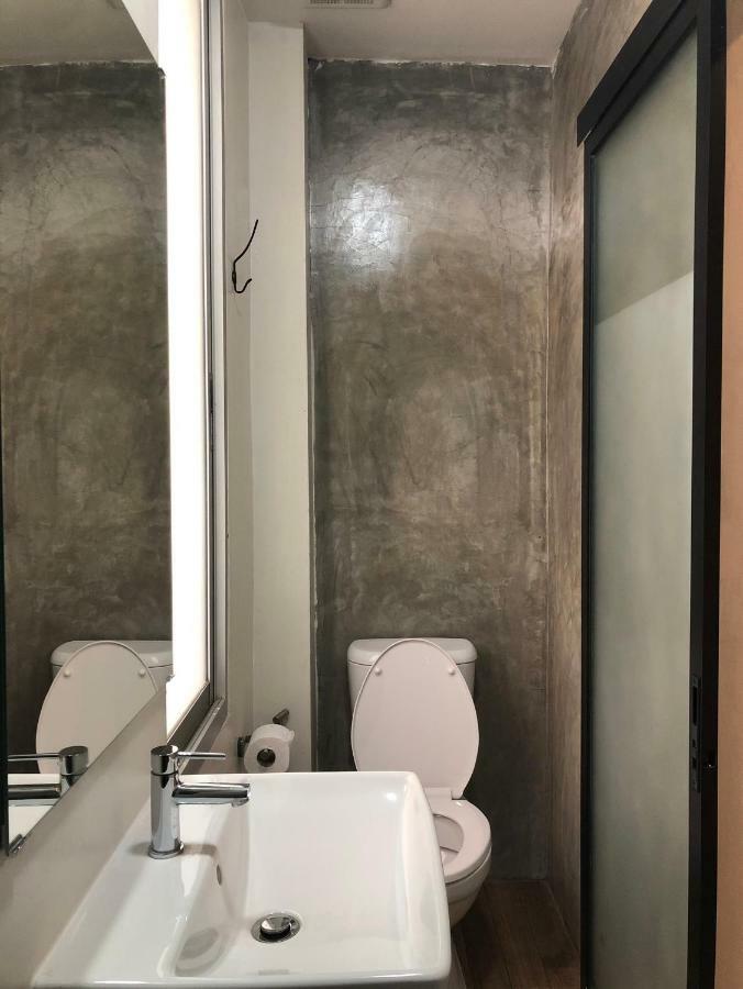 Yaksa Private