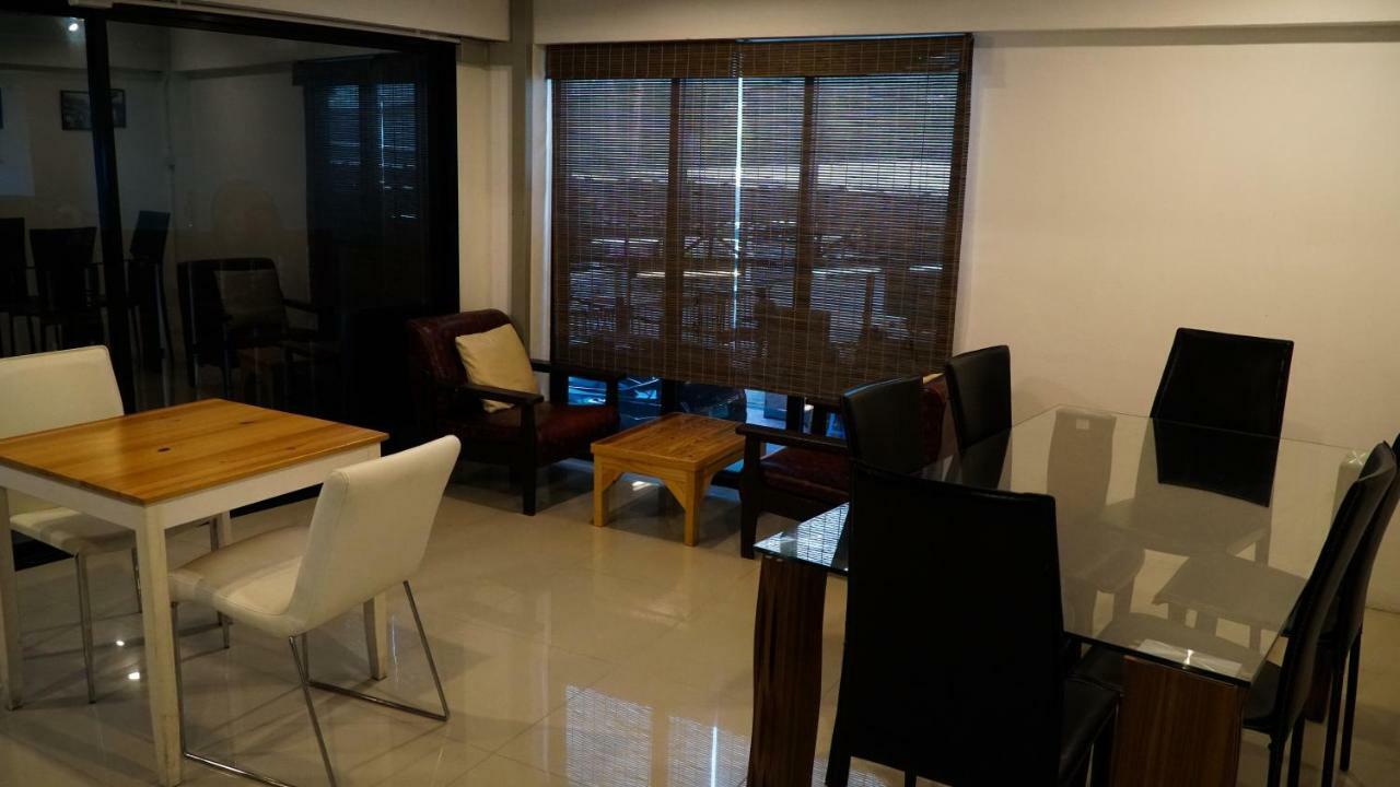Hostel Nara Cafe And
