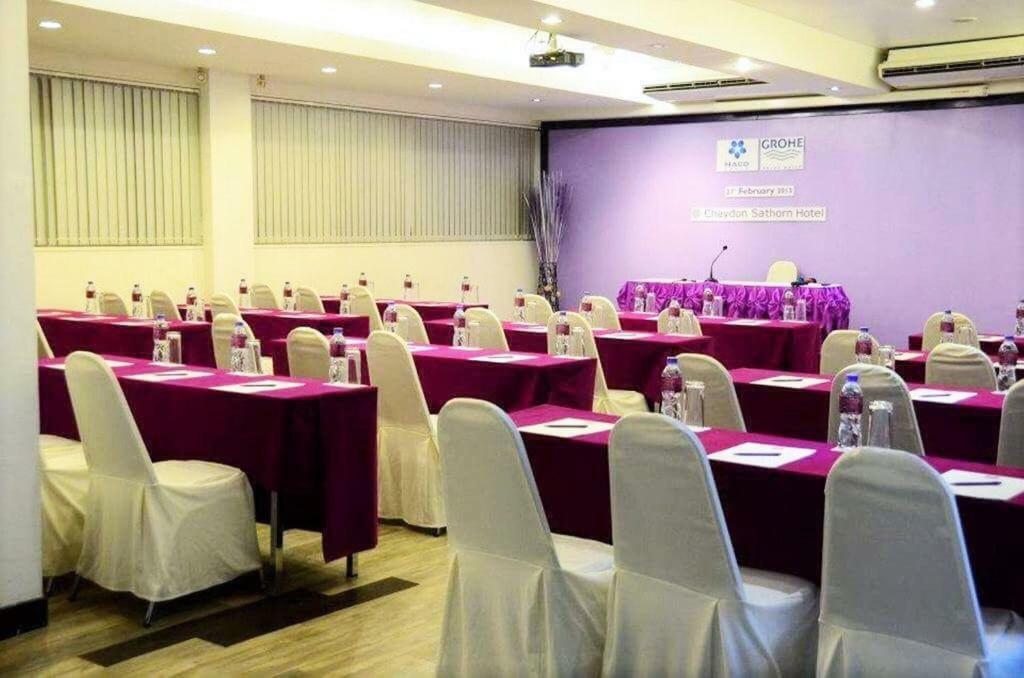 Hotel The Embassy Sathorn 3*