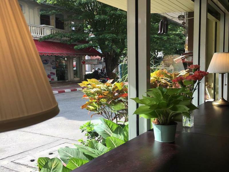 Folk Poshtel Silom Bed & Breakfast 2*