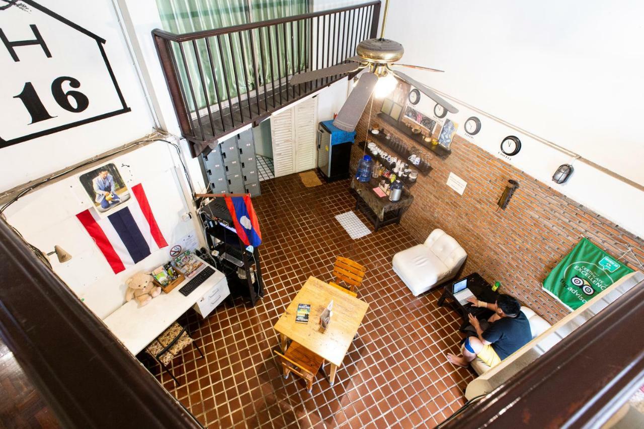 Home16 Sukhumvit16 Bangkok