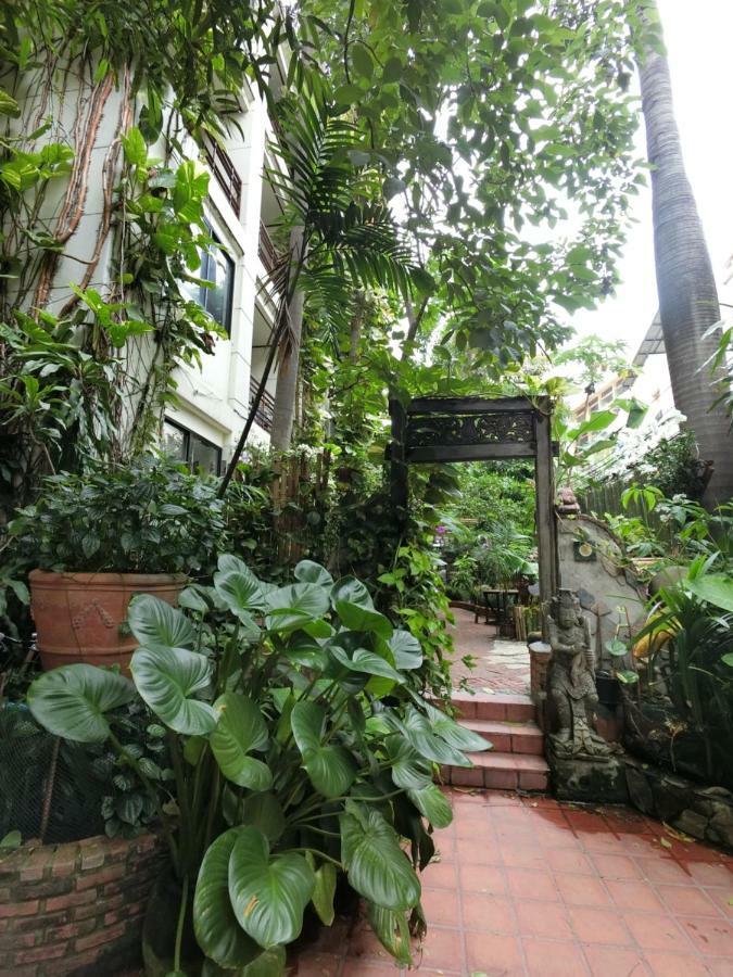 House By The Pond 3* Bangkok