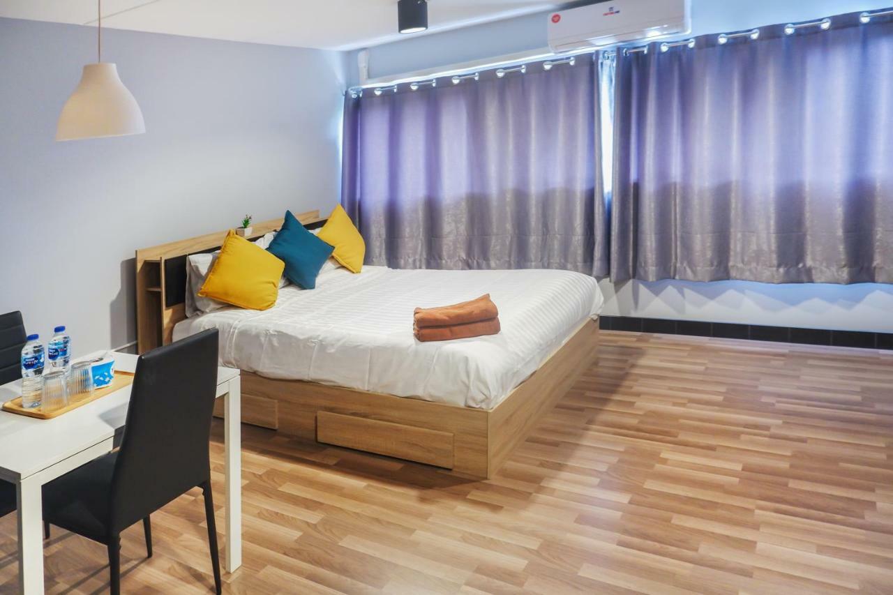 Homestay Impact Popular Comdominium