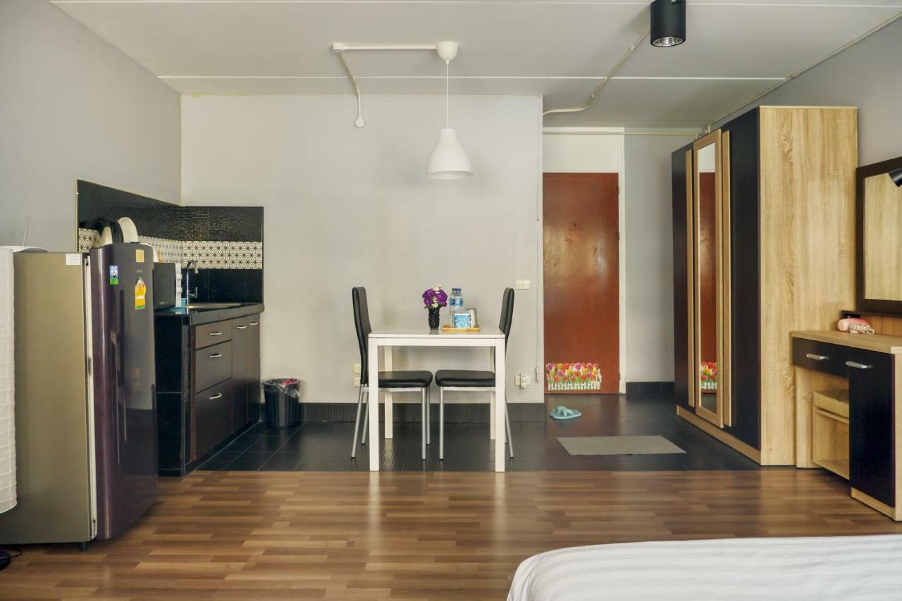 Impact Popular Comdominium Homestay