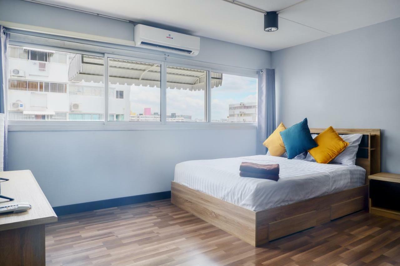 Impact Popular Comdominium Homestay