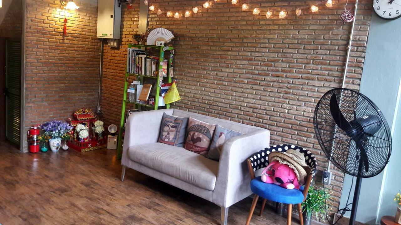 Chan Cha La 99 Hostel Bangkok