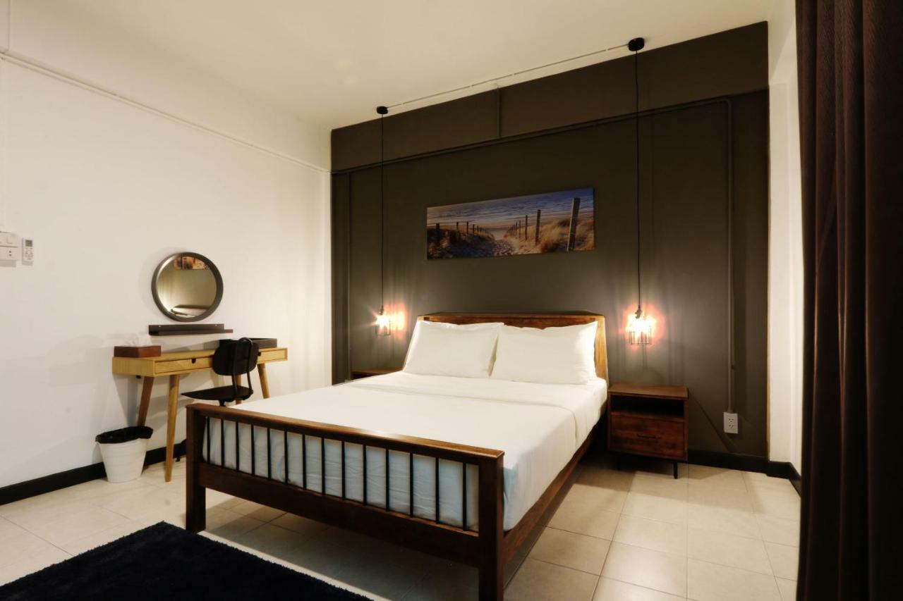 Neveu Premier : Ratchada Bangkok