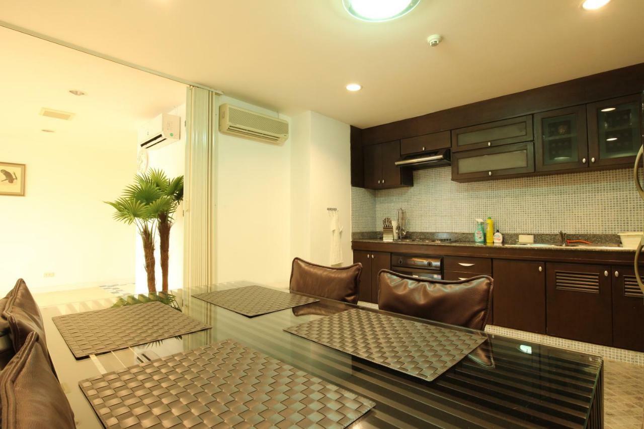 Serena Sathorn Apartment