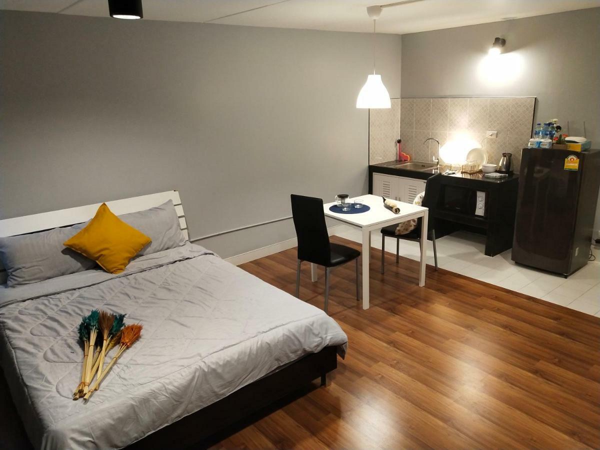 Impact Popular Comdominium Homestay Bangkok