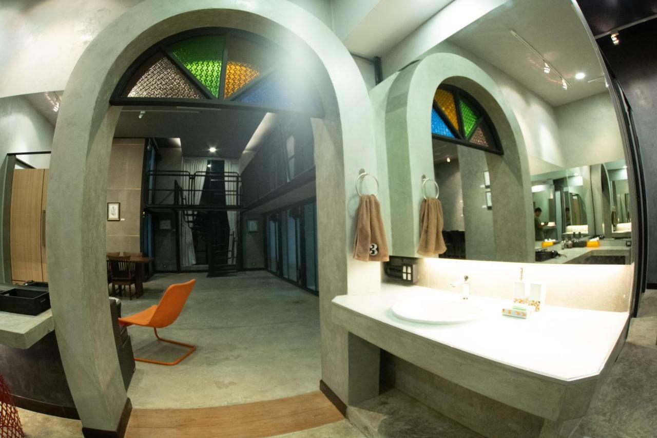 Third Rock 3* Bangkok