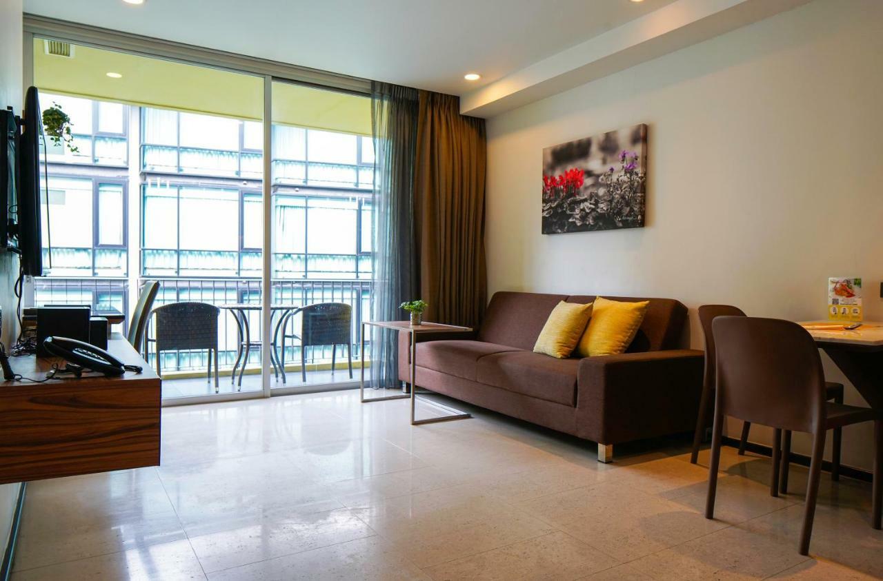 Lit Hotel