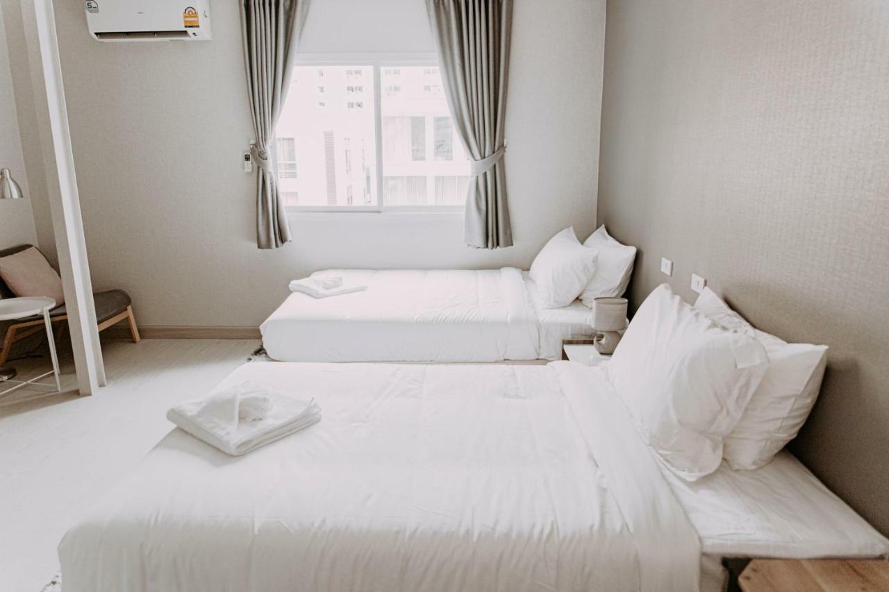 Oho Ratchada Hostel *