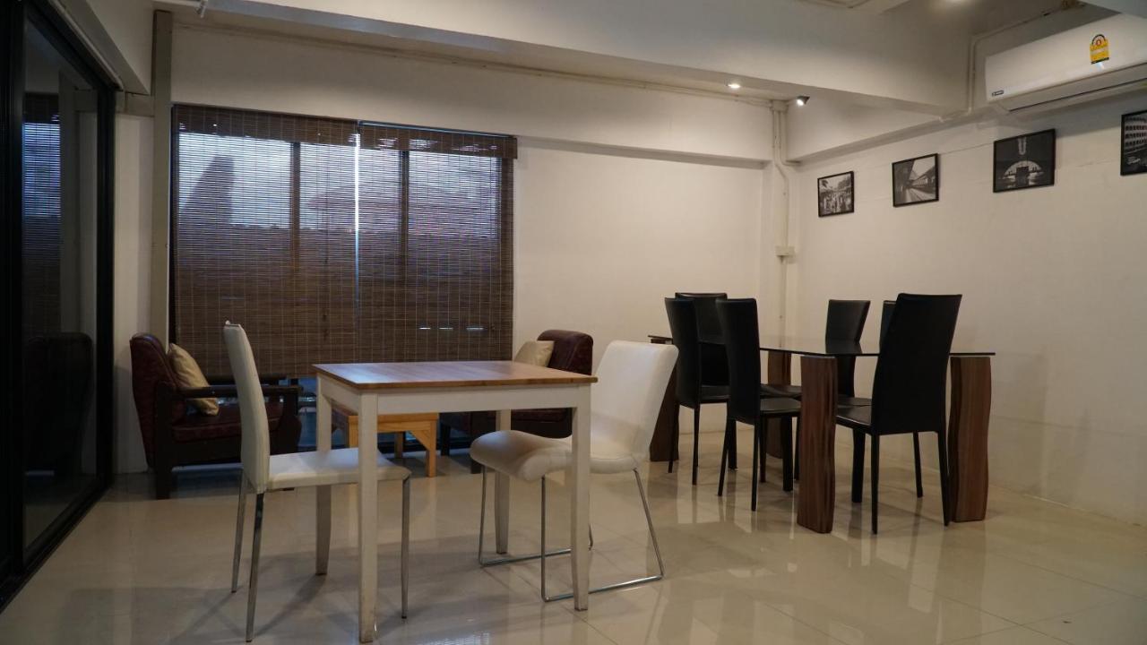 Hostel Nara Cafe And