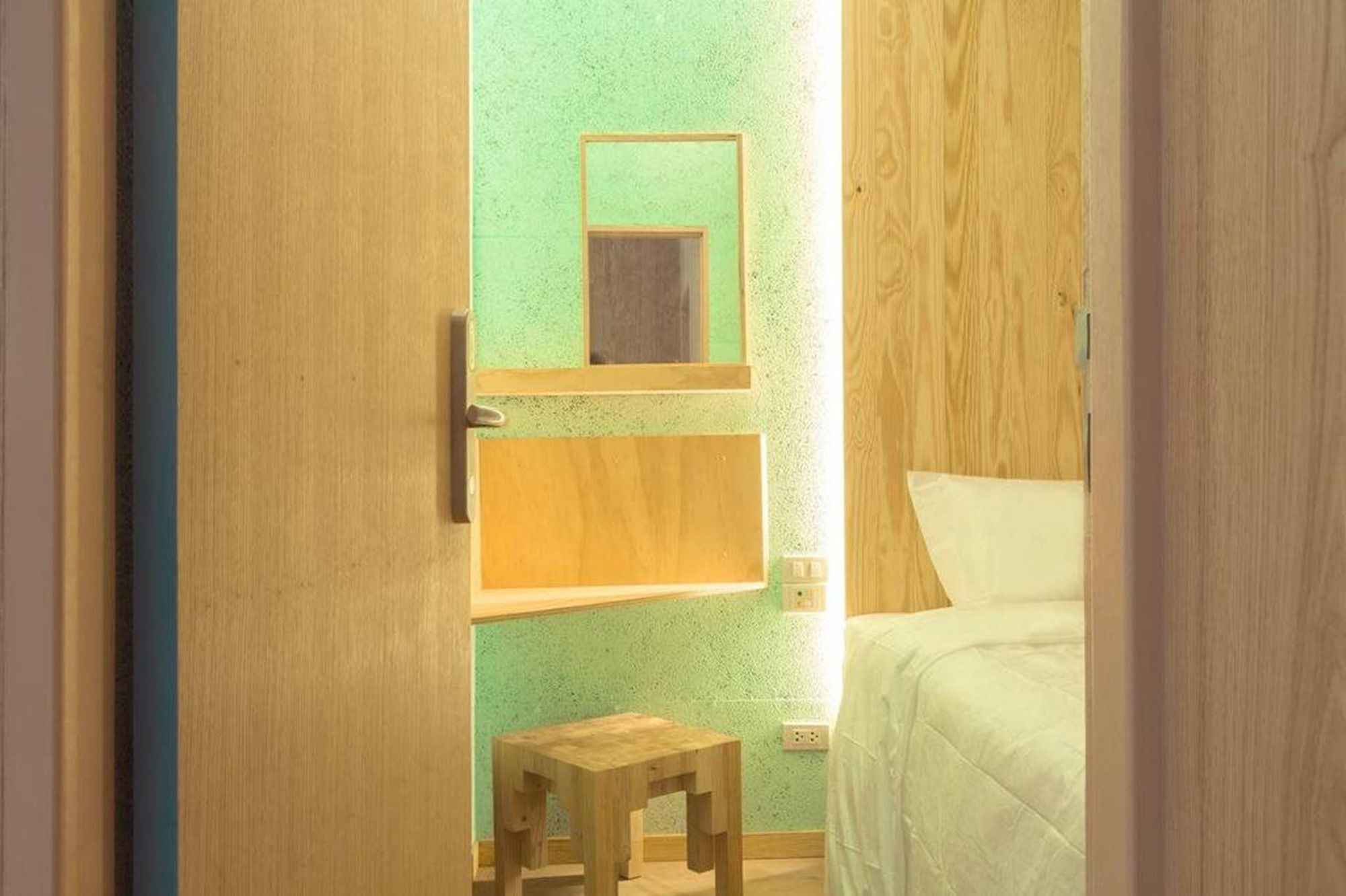 Hotel kapsul Boxtel @ Suvarnabhumi Airport 2*