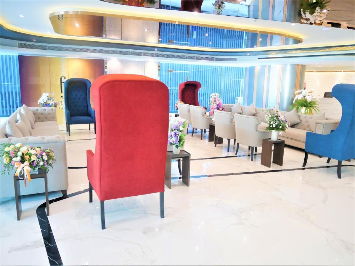 First Pride Hotel 3*