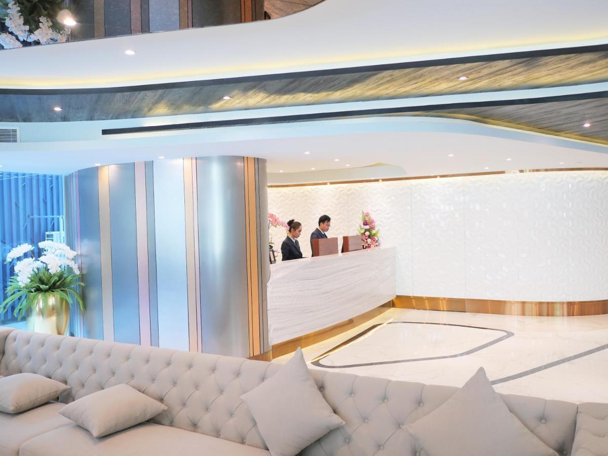 Hotel First Pride 3*
