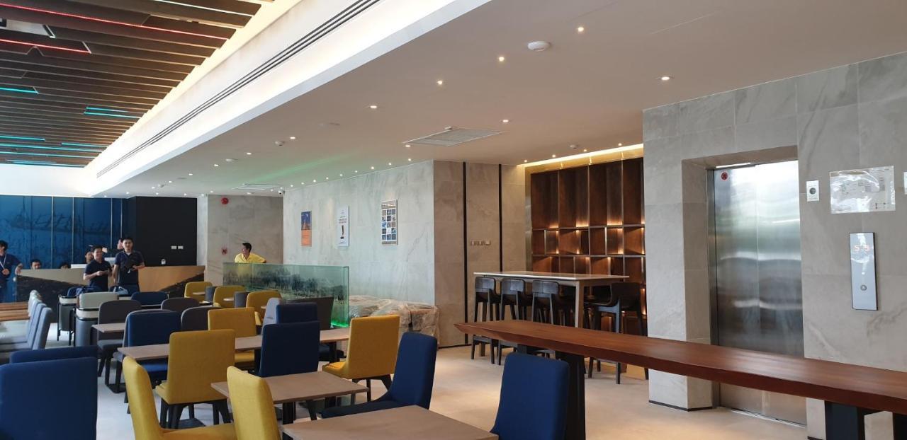 Aspira One Sutthisan Hotel