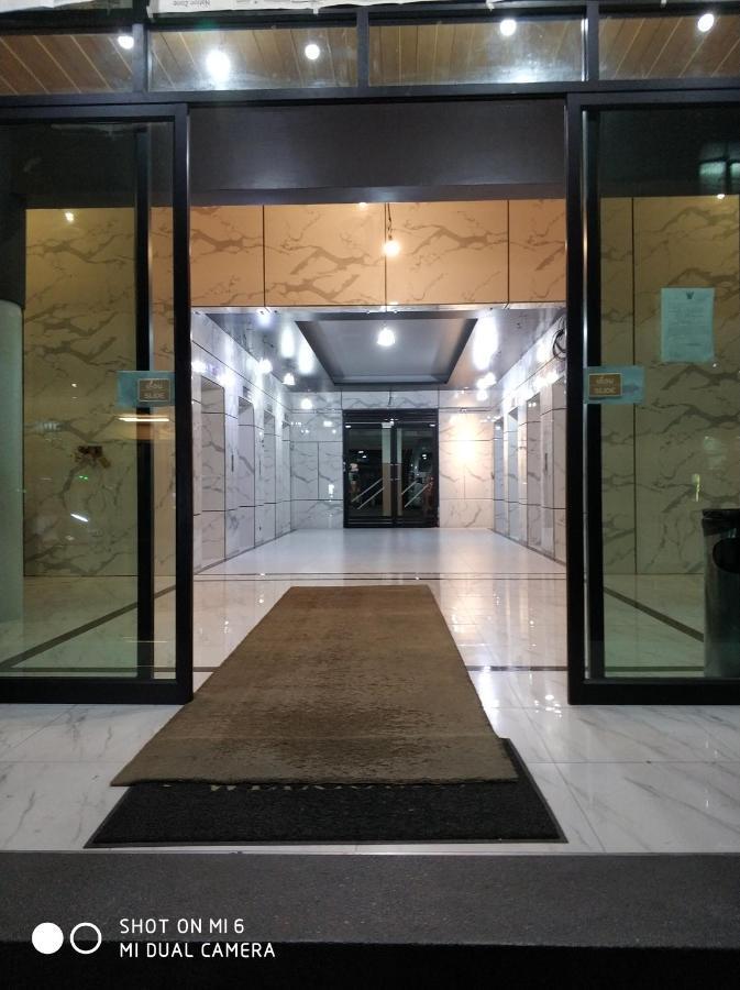 Apartment Skb Mansion Close To Mrt In Hua