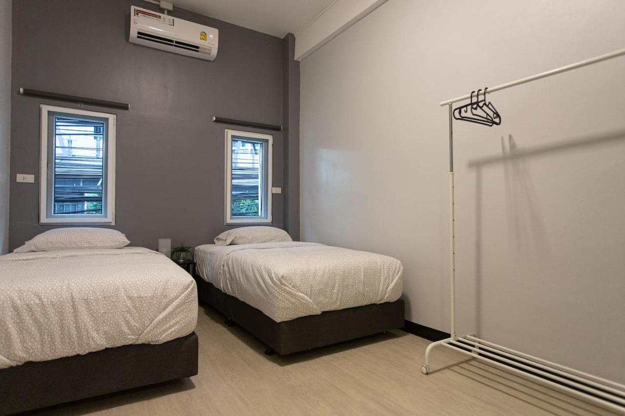 Apartment U2 Large 2 Bedrooms 100m To Bts Station Bangkok