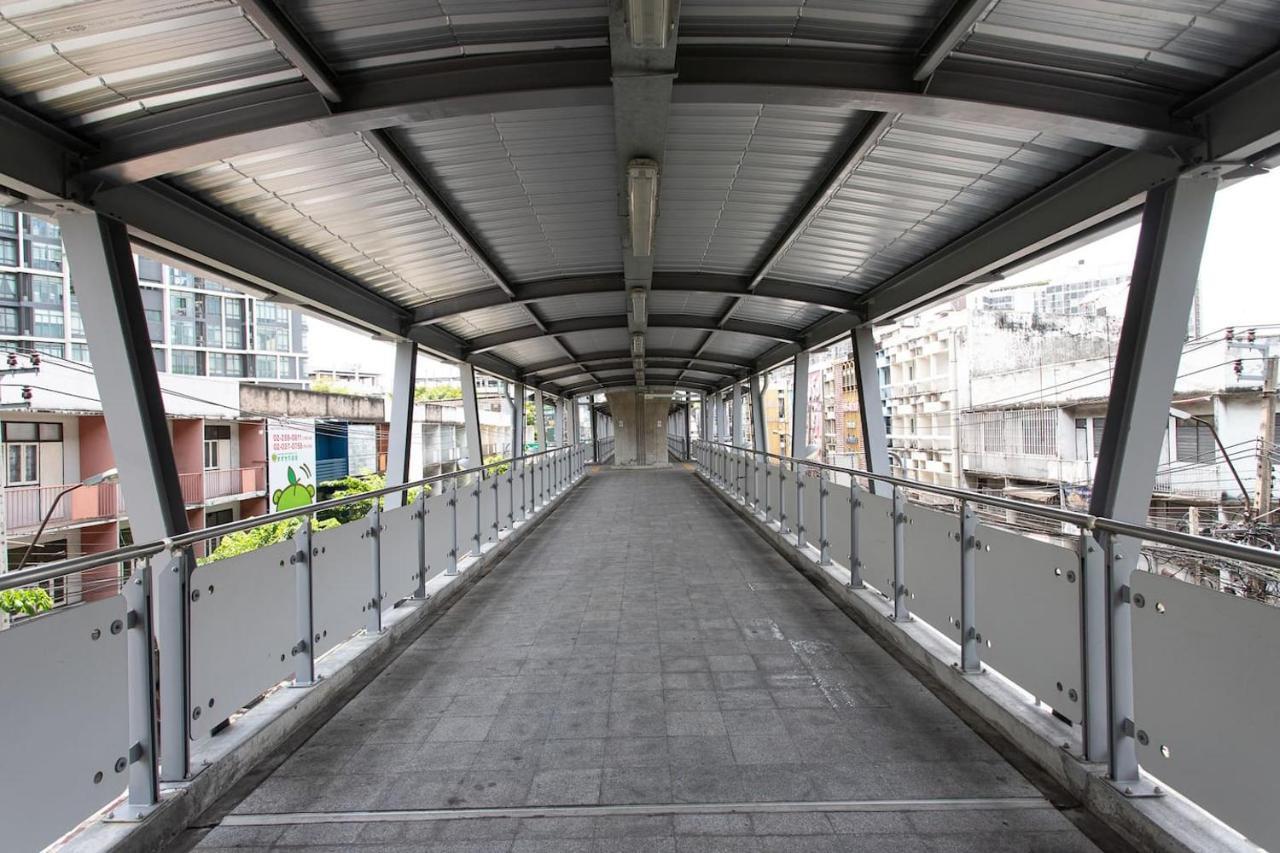 U2 Large 2 Bedrooms 100m To Bts Station Apartment Bangkok