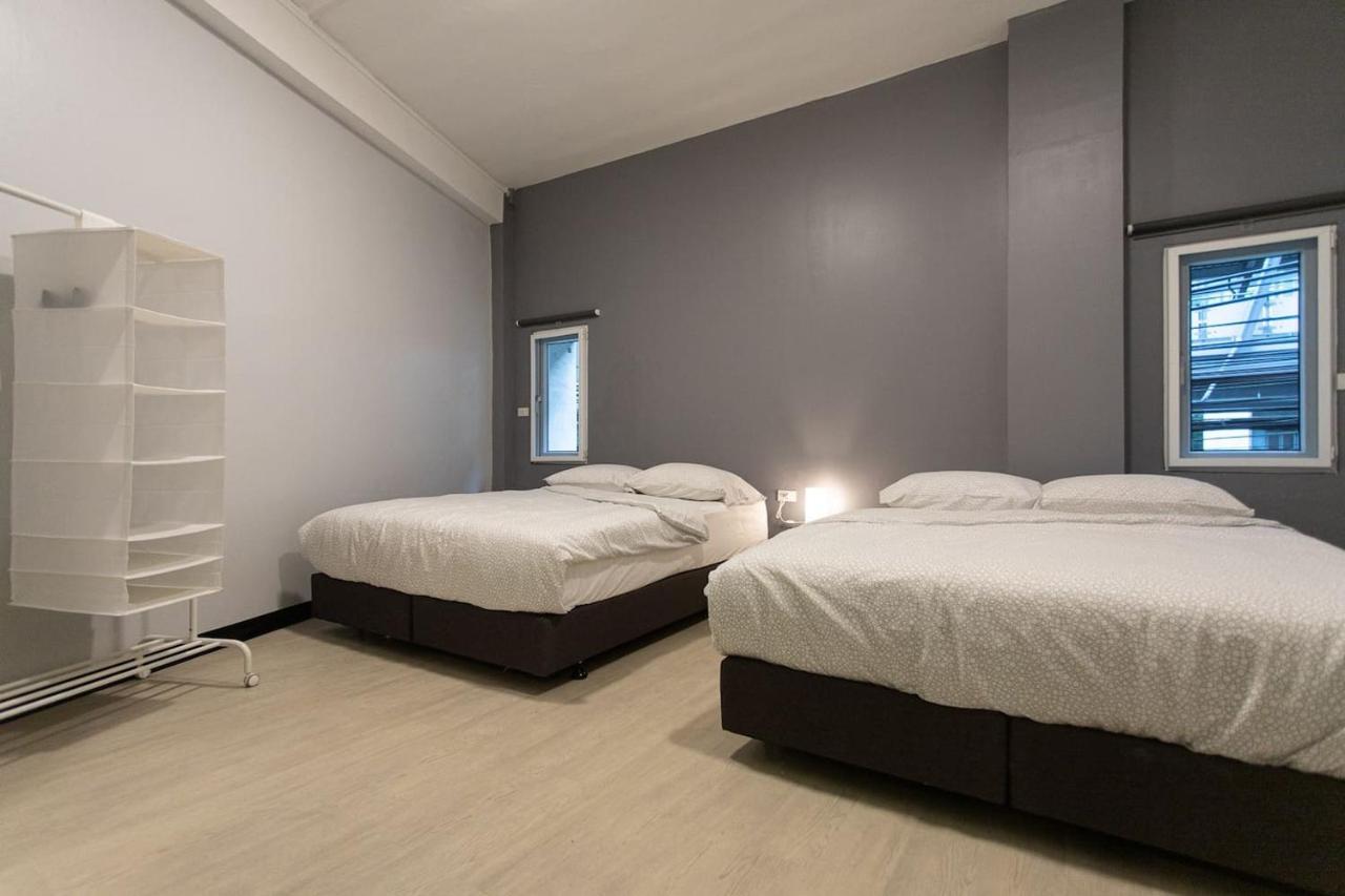 U2 Large 2 Bedrooms 100m To Bts Station Bangkok