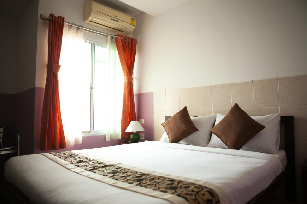Ratchada 17 Place Hotel Banguecoque