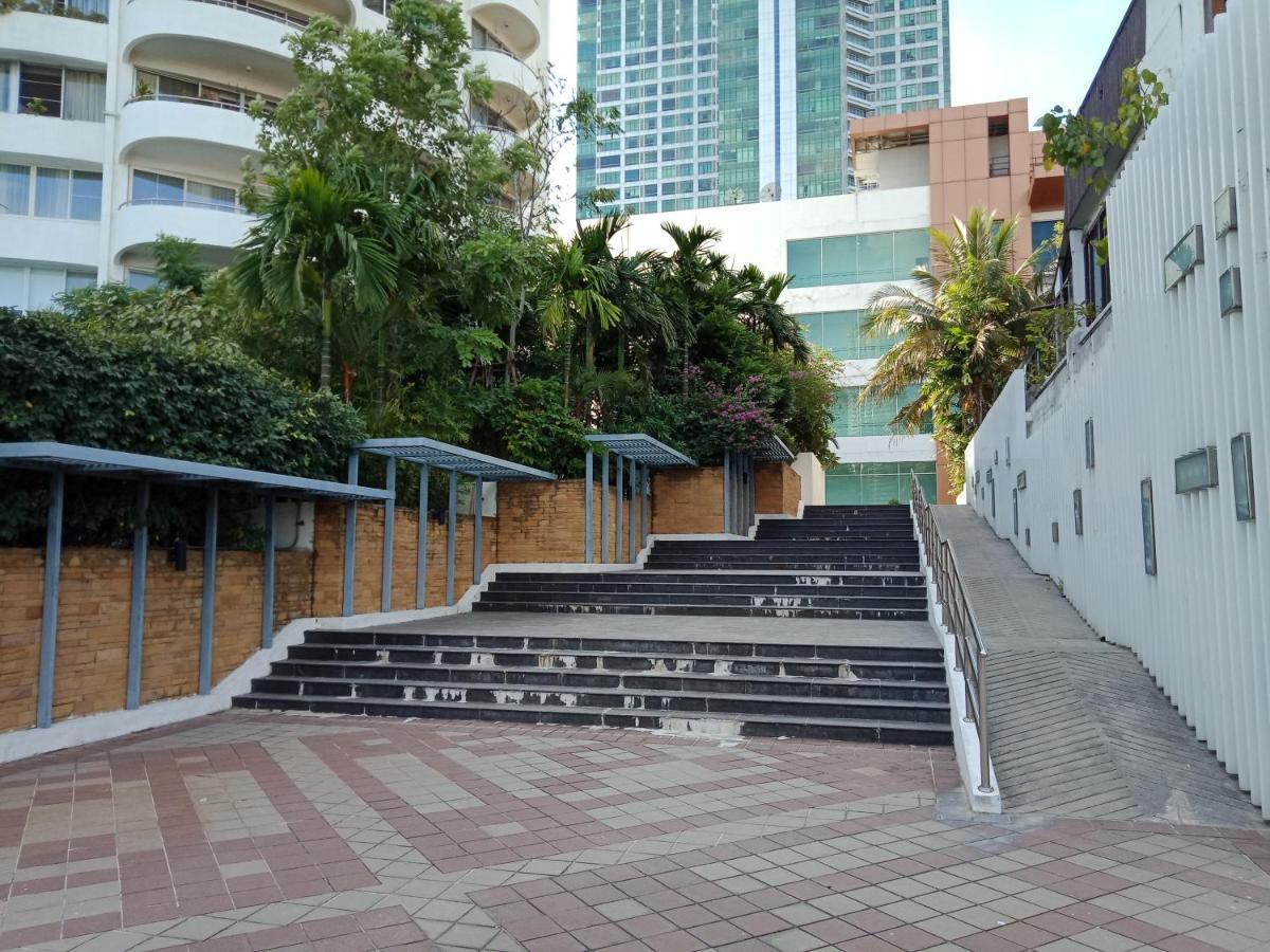 Apartment Baan Sathorn Riverfront *