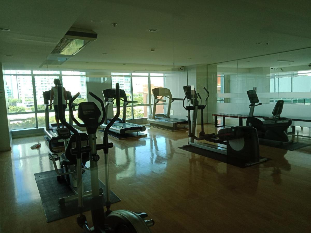 Baan Sathorn Riverfront Apartment *