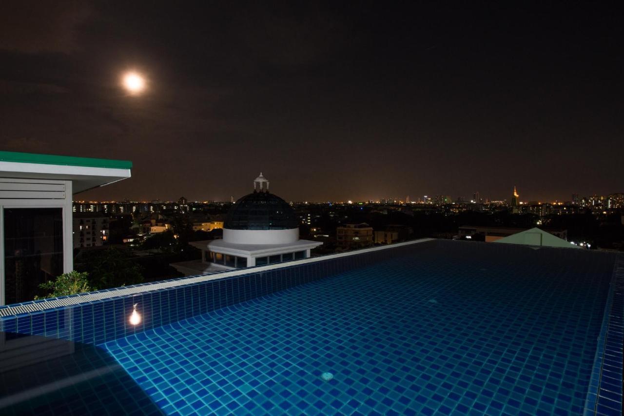 Hotel Romance Sukhumvit 97 3*