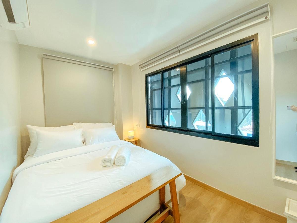 Yakthai Poshtel Hostel