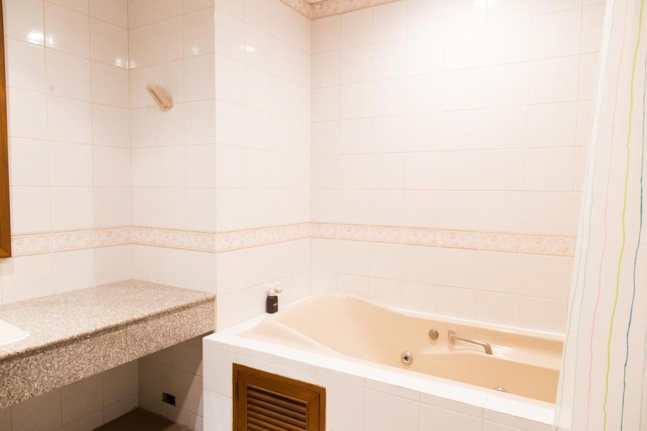 Roomquest Sukhumvit 36 Bts Thonglor Hotel Banguecoque