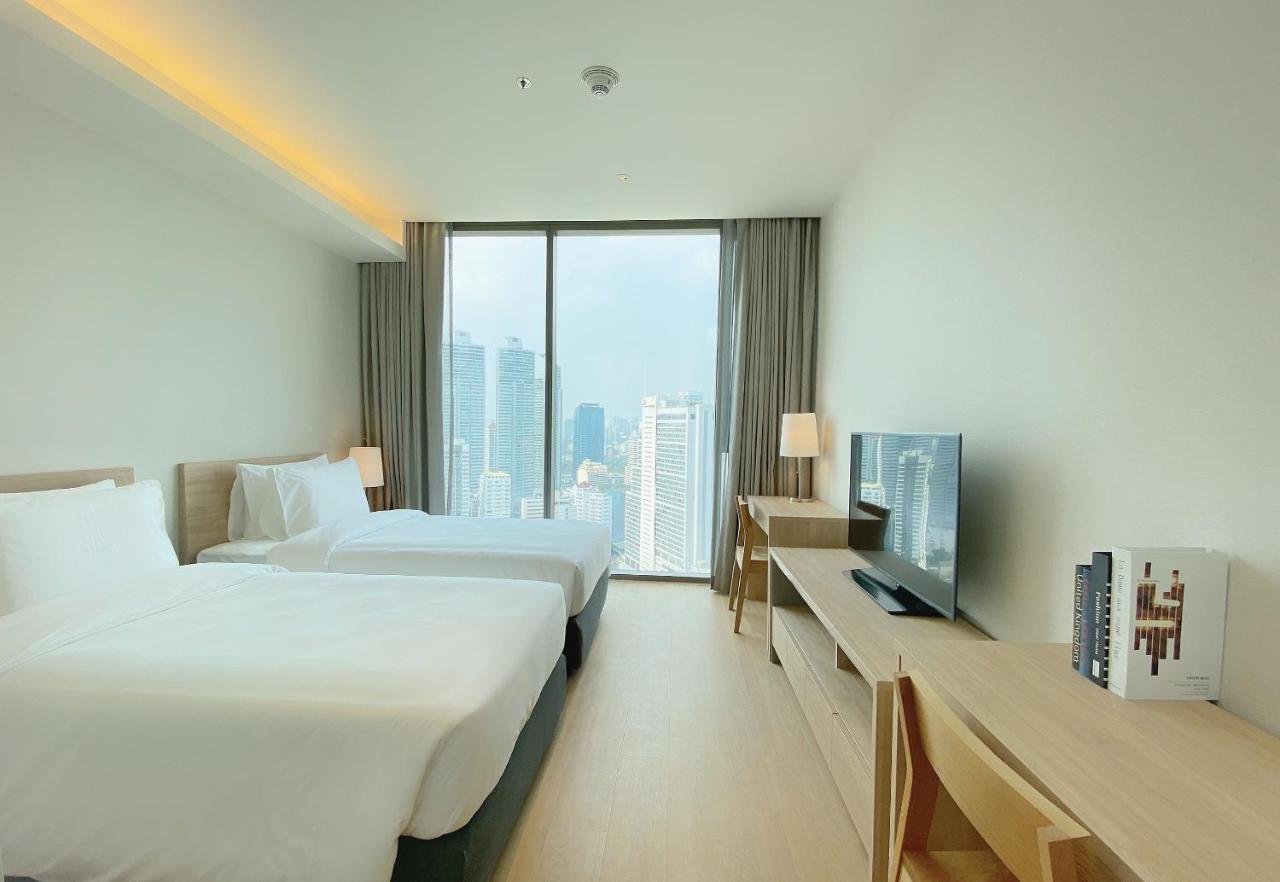 Hotel Oakwood 5*