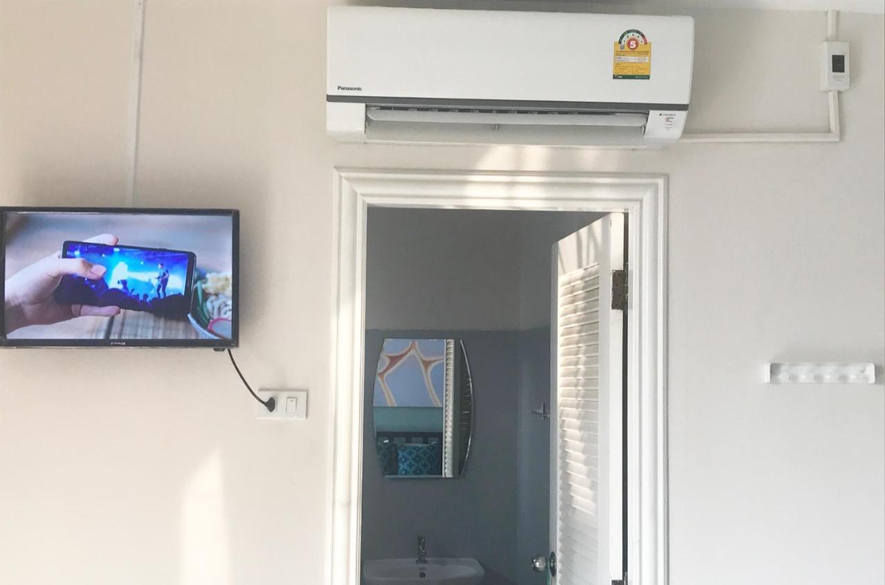 Rama9 Kamin Bird Hostel *