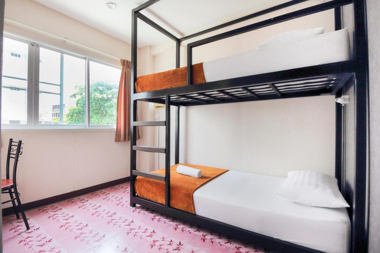 Hotel Oyo 537 Na Banglampoo Hotel
