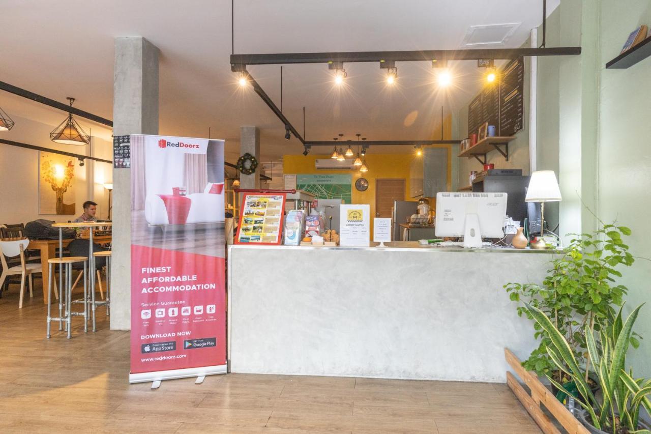 Folk Poshtel Silom Bangkok