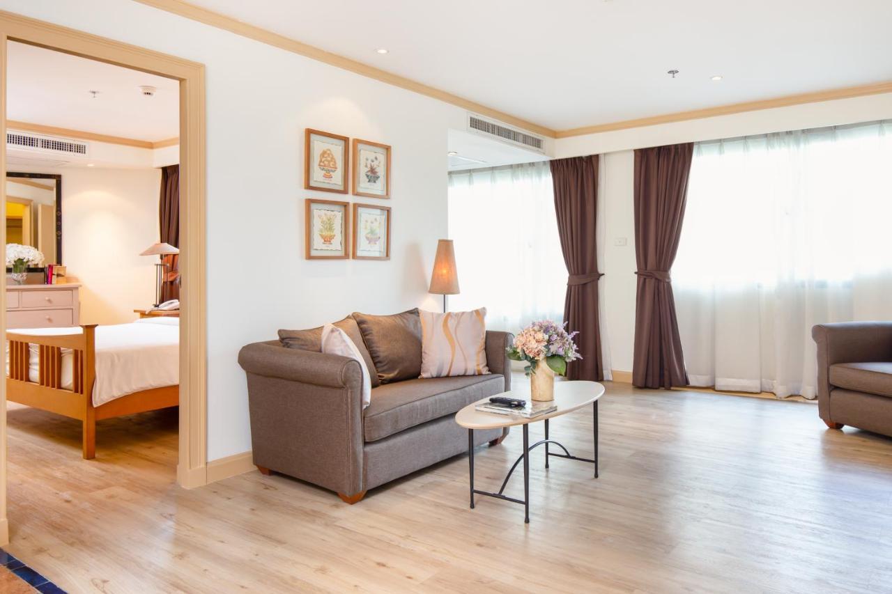 Riverfront Hotel 4*